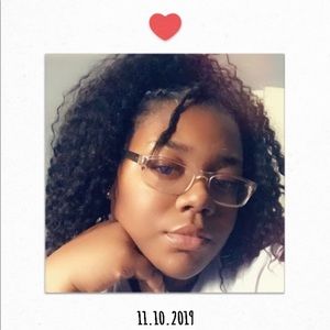 Meet your Posher, Joi